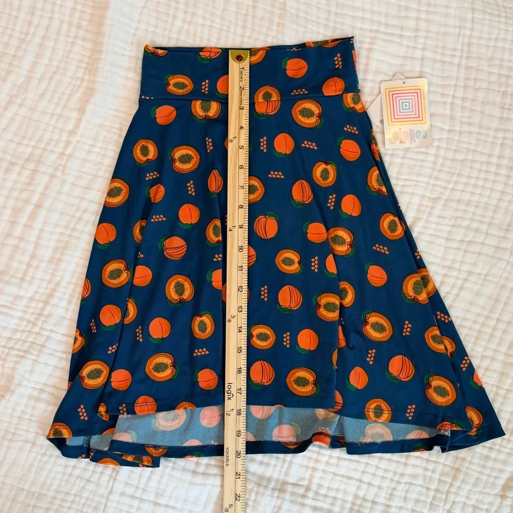 LuLaRoe‎ Kids Peach Fruit Print Teal Circle Skirt Size 8 Cottagecore Whimsical